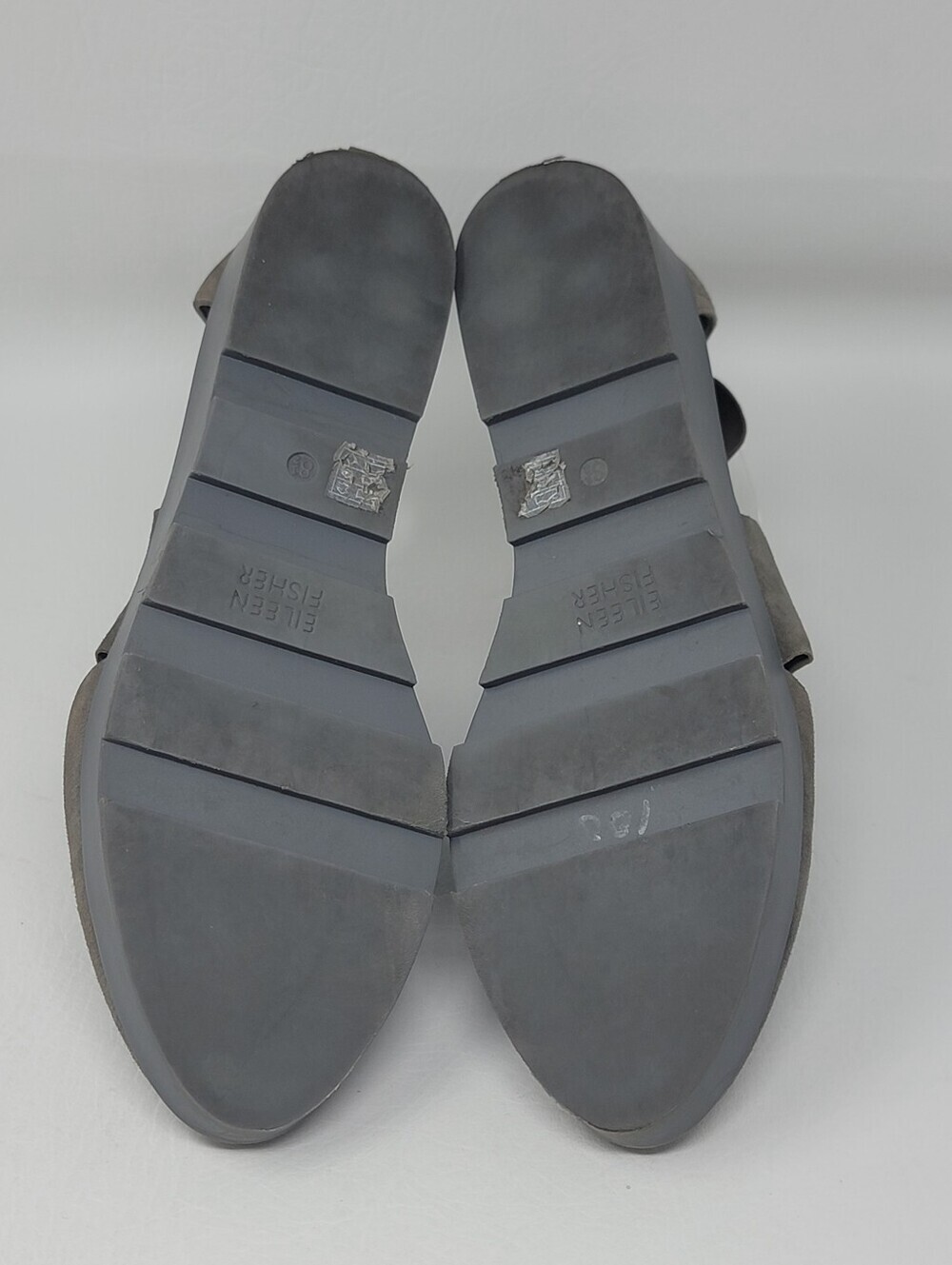 Eileen Fisher Carver Suede Wedge Sandals Gray Taupe Cutout Zip Womens Size 8.5 - Picture 9 of 10